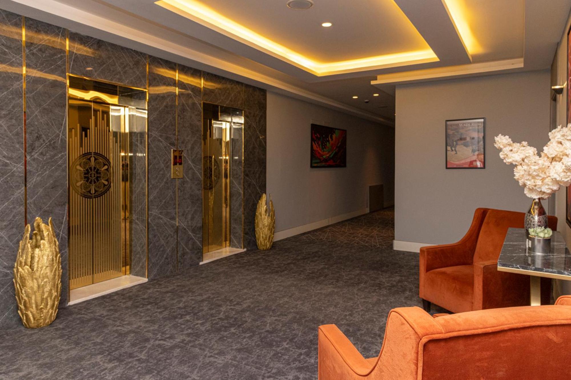 Luxury Palace Hotel Amman Buitenkant foto