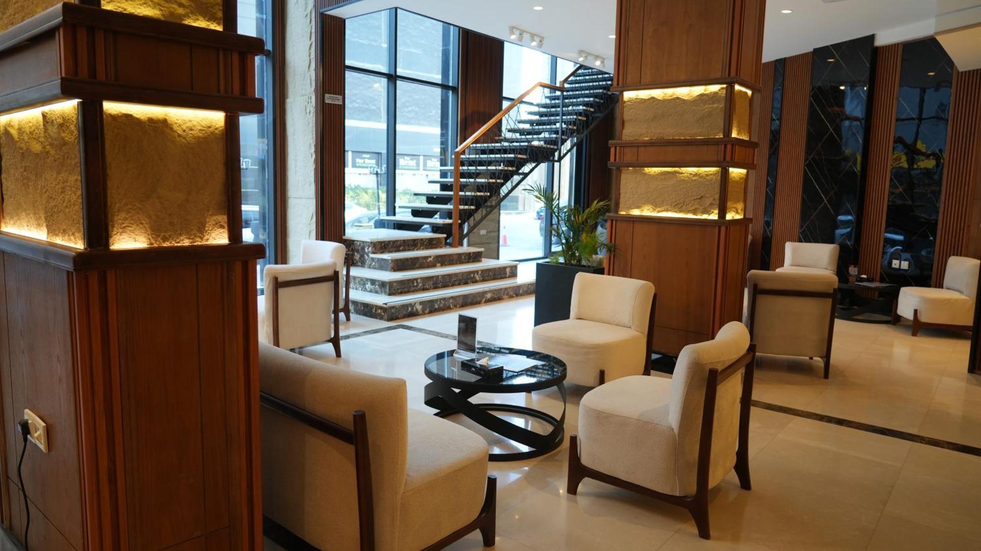 Luxury Palace Hotel Amman Buitenkant foto